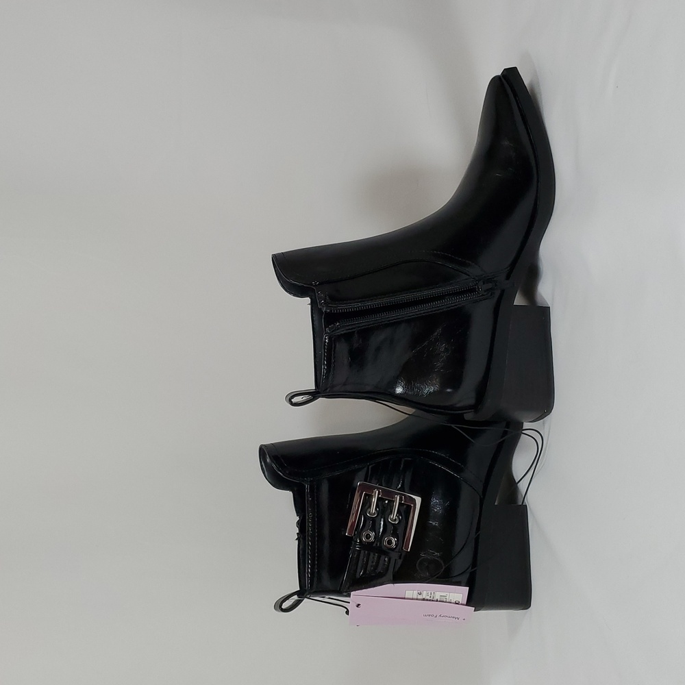 wild fable Woman's Giovanna Buckle Western Ankle Boots Memory Foam ~ Black - Picture 12 of 13